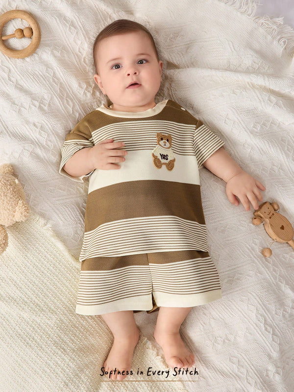 Set Veshjesh për të Porsalindur me Dizajn Ariu – Bluzë me Qafë Rrethore të Butë dhe Shkurtra me Bel Elastiç për Djem dhe Vajza